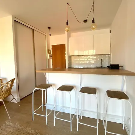 Apartman Superbe T2 Equipe Proche Centre Avec Parking